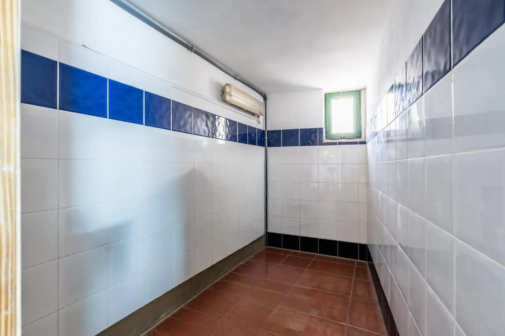 Bany de Local en venda en Arico amb Aire condicionat i Moblat