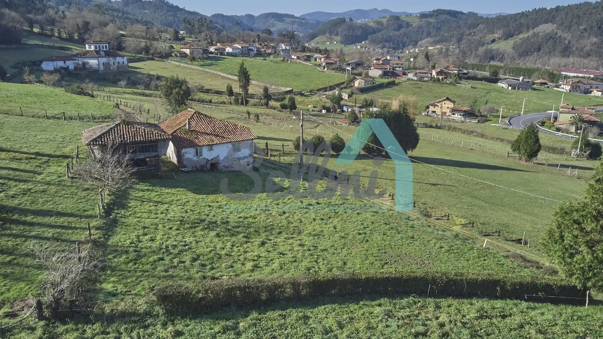 Casa o xalet en venda en Pravia amb Jardí privat