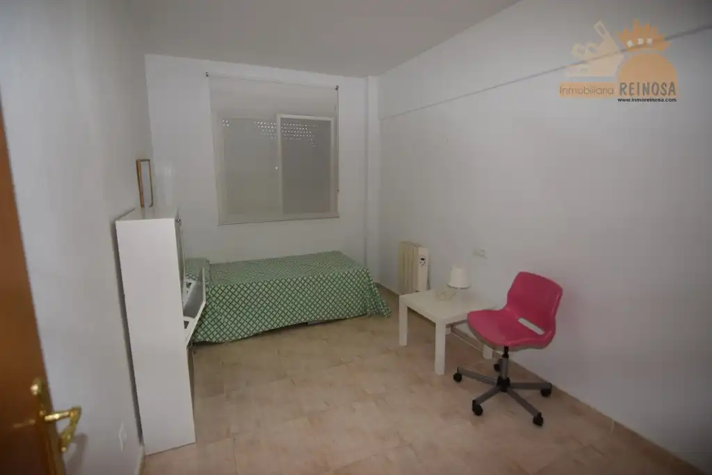 Habitación de Casa adosada en venta en Molina de Segura con Piscina comunitaria