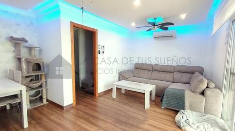 Foto 2 de Casa adosada en venta en Sax, Alicante