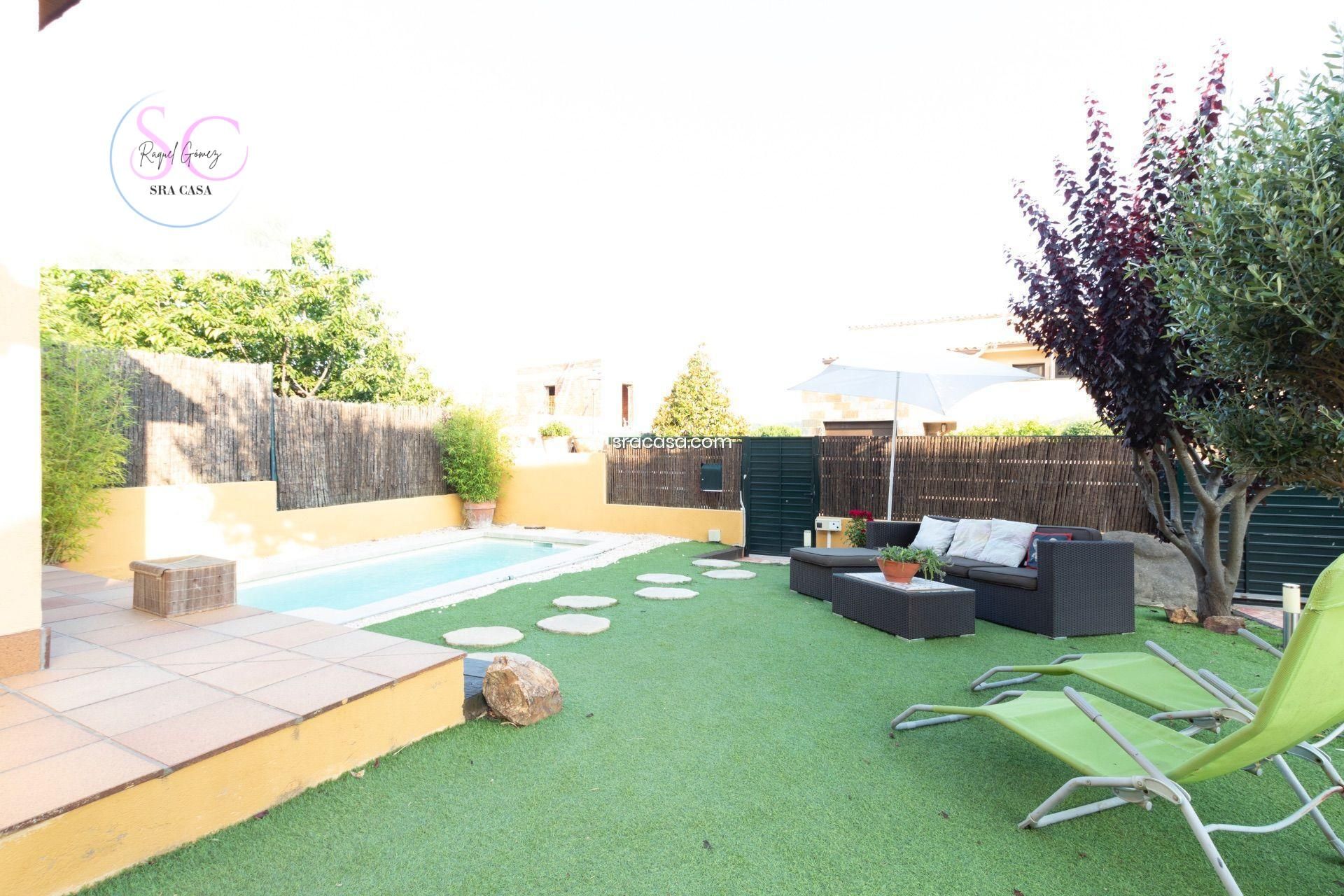 Piscina de Casa adosada en venta en Santa Cristina d'Aro con Calefacción, Jardín privado y Parquet