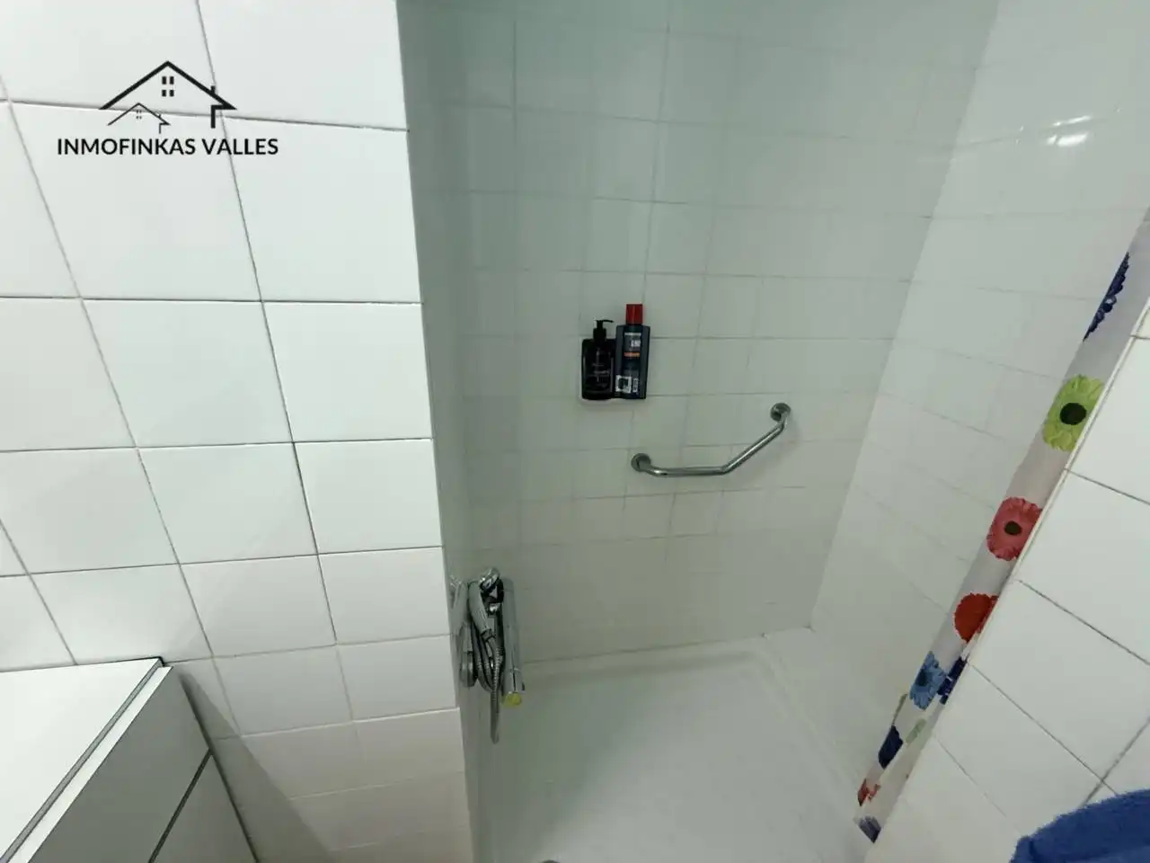 Bathroom of Flat for sale in Sant Andreu de la Barca, Barcelona
