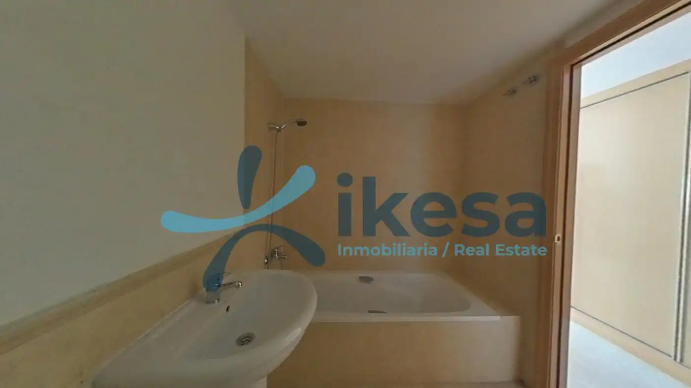 Flat with pool for sale in San Pedro de Alcántara, imagen 12