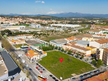 Terreny residencial en venda a Poble Nou - Olivar Gran