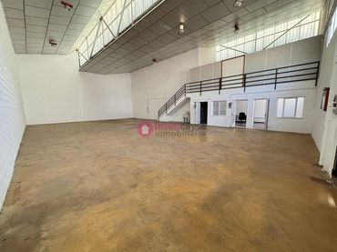 Industrial building to rent in Xàtiva