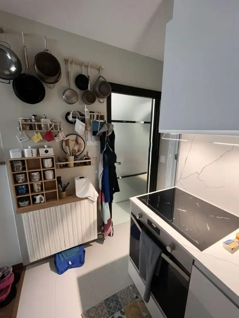 Cocina de Piso en venta en Vigo  con Calefacción, Jardín privado y Trastero