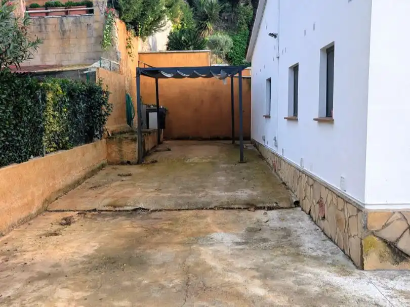 Casa amb piscina en venda a Carrer Comajuliana 11, imagen 19