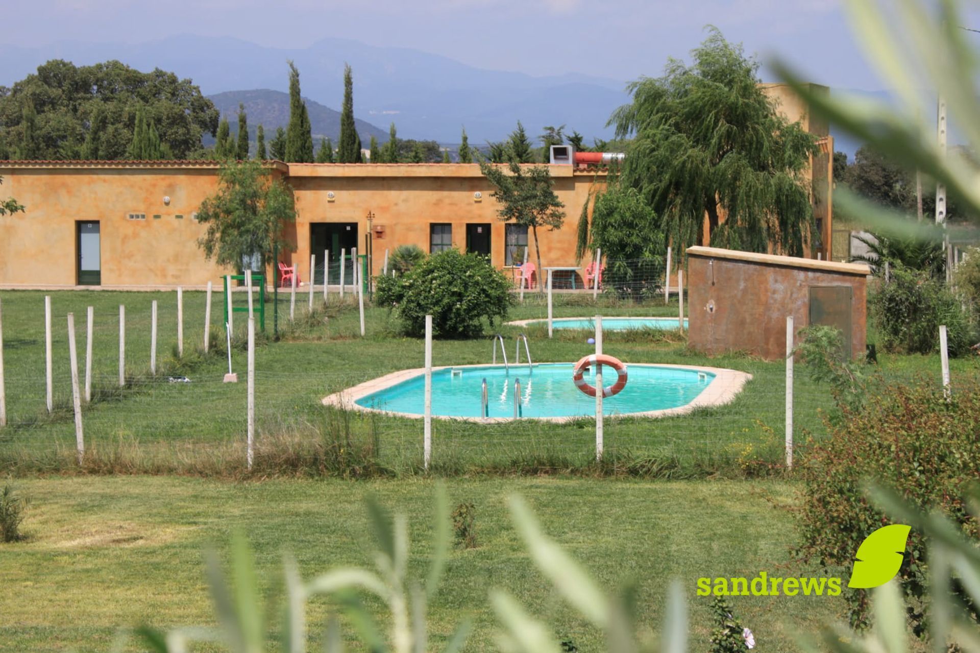 Jardí de Finca rústica en venda en Cabanes (Girona) amb Aire condicionat, Calefacció i Jardí privat