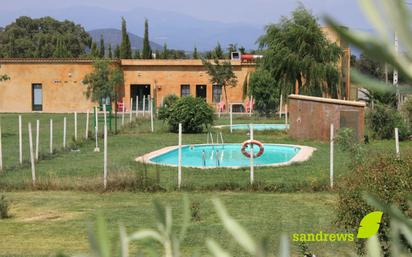 Jardí de Finca rústica en venda en Cabanes (Girona) amb Aire condicionat, Calefacció i Jardí privat