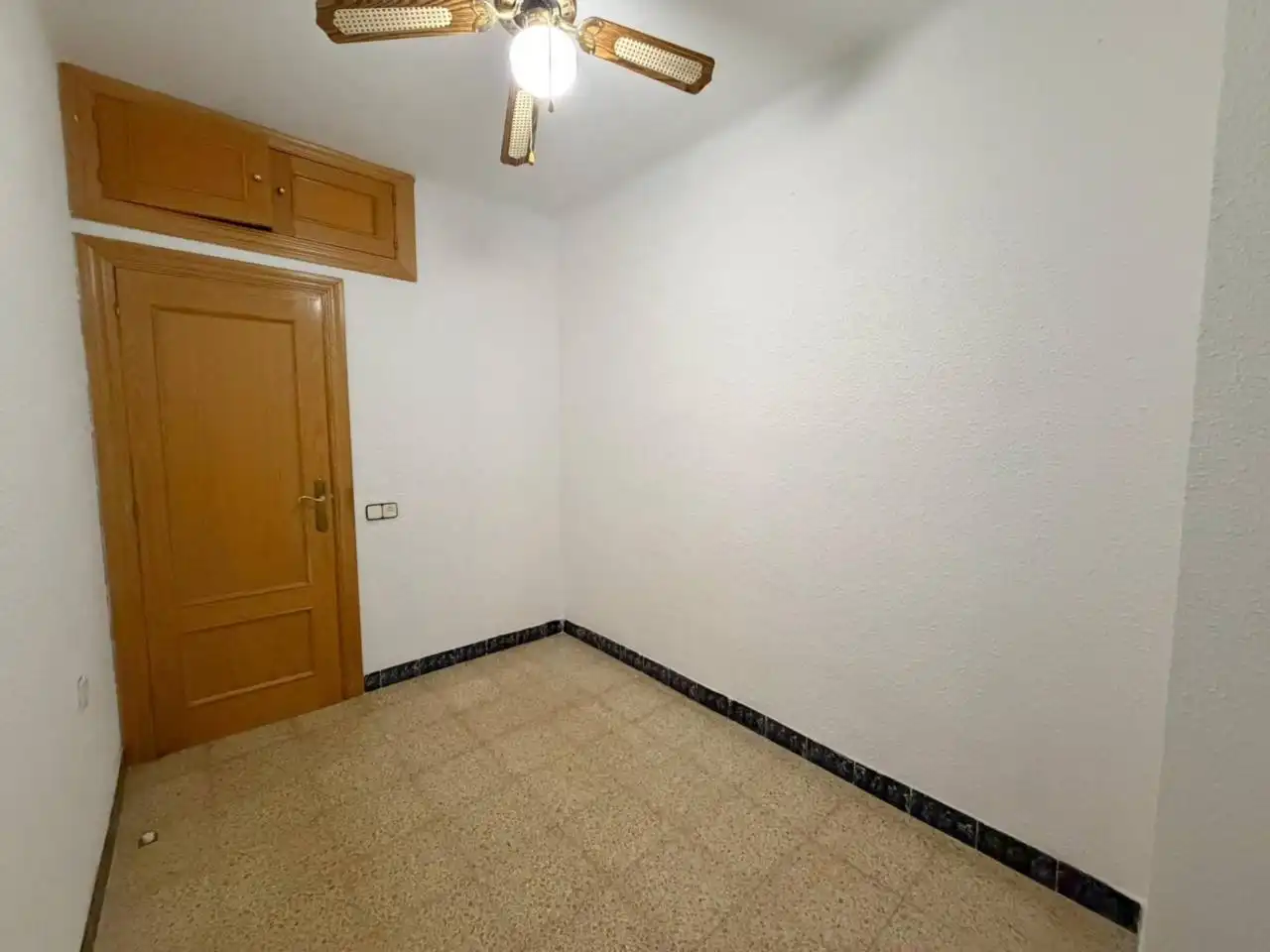 Habitación de Piso en venta en L'Hospitalet de Llobregat con Balcón