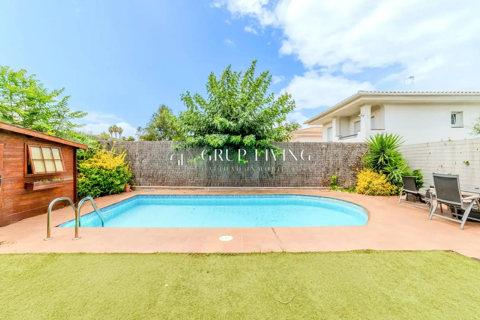 Exterior view of Houses for sale in Sant Pere de Ribes  with Air Conditioner, Heating and Private garden