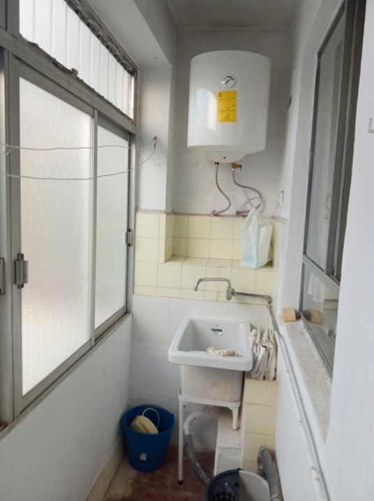 Baño de Piso en venta en Castellón de la Plana / Castelló de la Plana con Terraza, Balcón y Internet