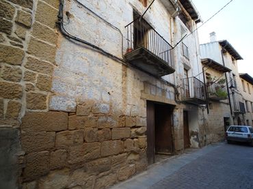 Casa amb balcó en venda a Cretas