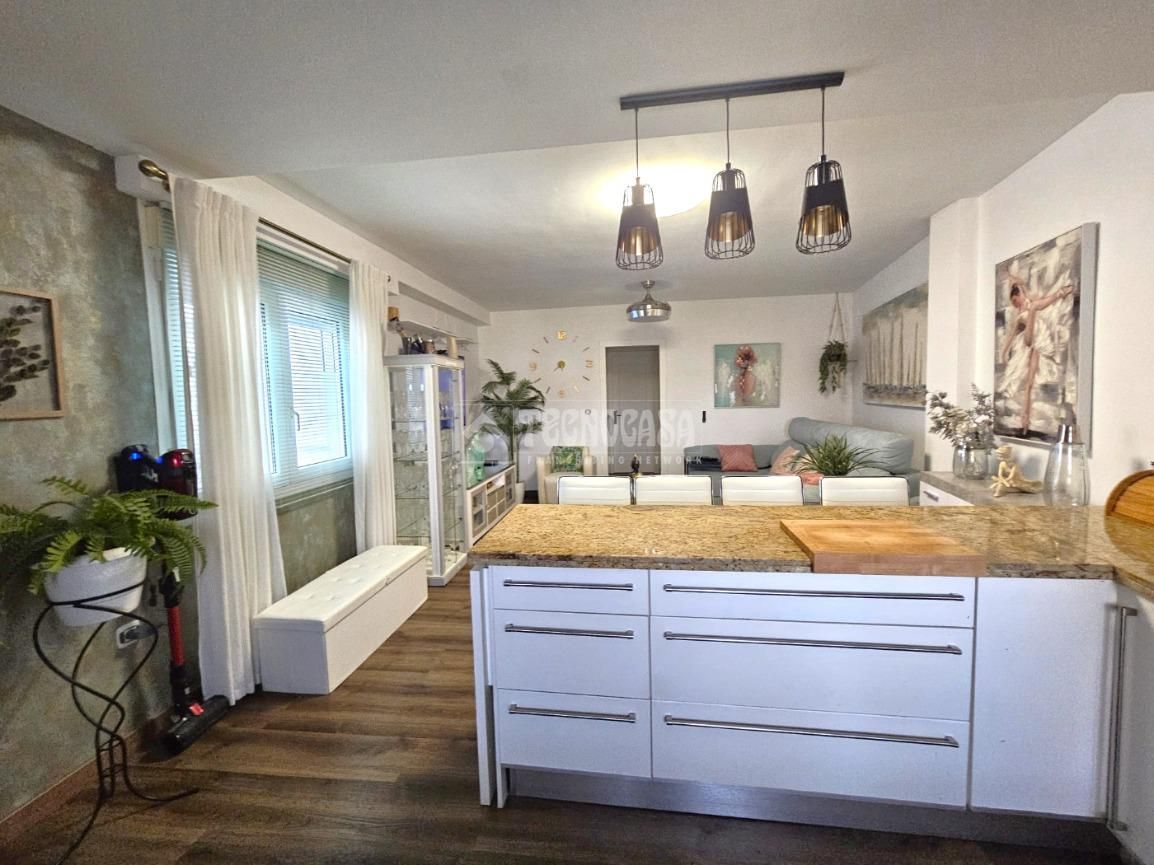Kitchen of Flat for sale in Vegas del Genil