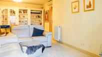 Sala d'estar de Pis en venda en Girona Capital amb Terrassa i Balcó