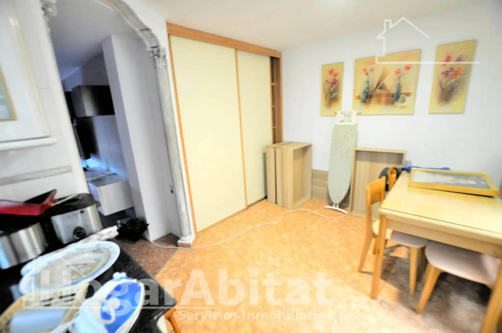 Piso en venta en Manises con Amueblado y Balcón