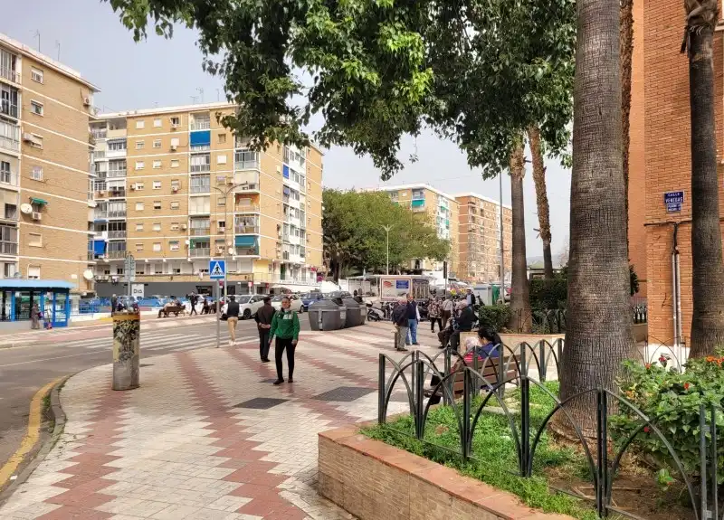 Vista exterior de Pis en venda en Málaga amb Terrassa, Forn i Rentadora