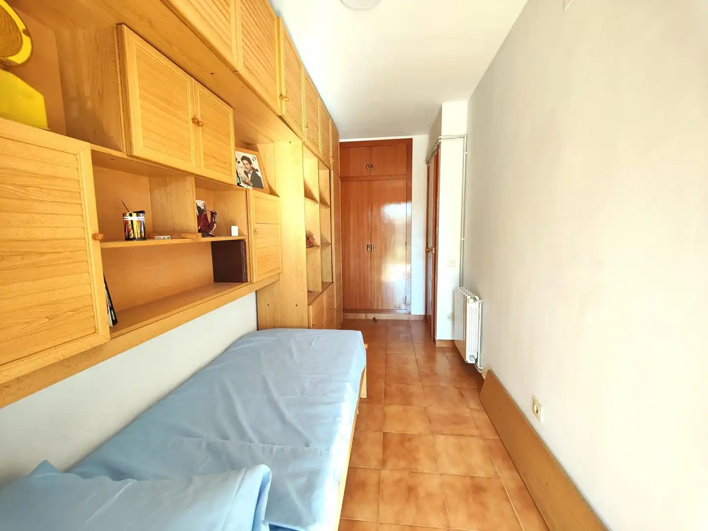 Habitación de Casa adosada en venta en Calafell con Aire acondicionado, Calefacción y Jardín privado