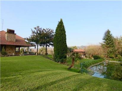 Garden of House or chalet for sale in Gijón   with Air Conditioner, Heating and Private garden