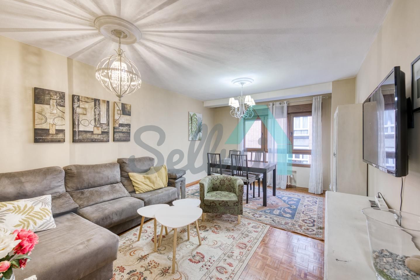 Living room of Flat to rent in Gijón   with Heating, Parquet flooring and Terrace