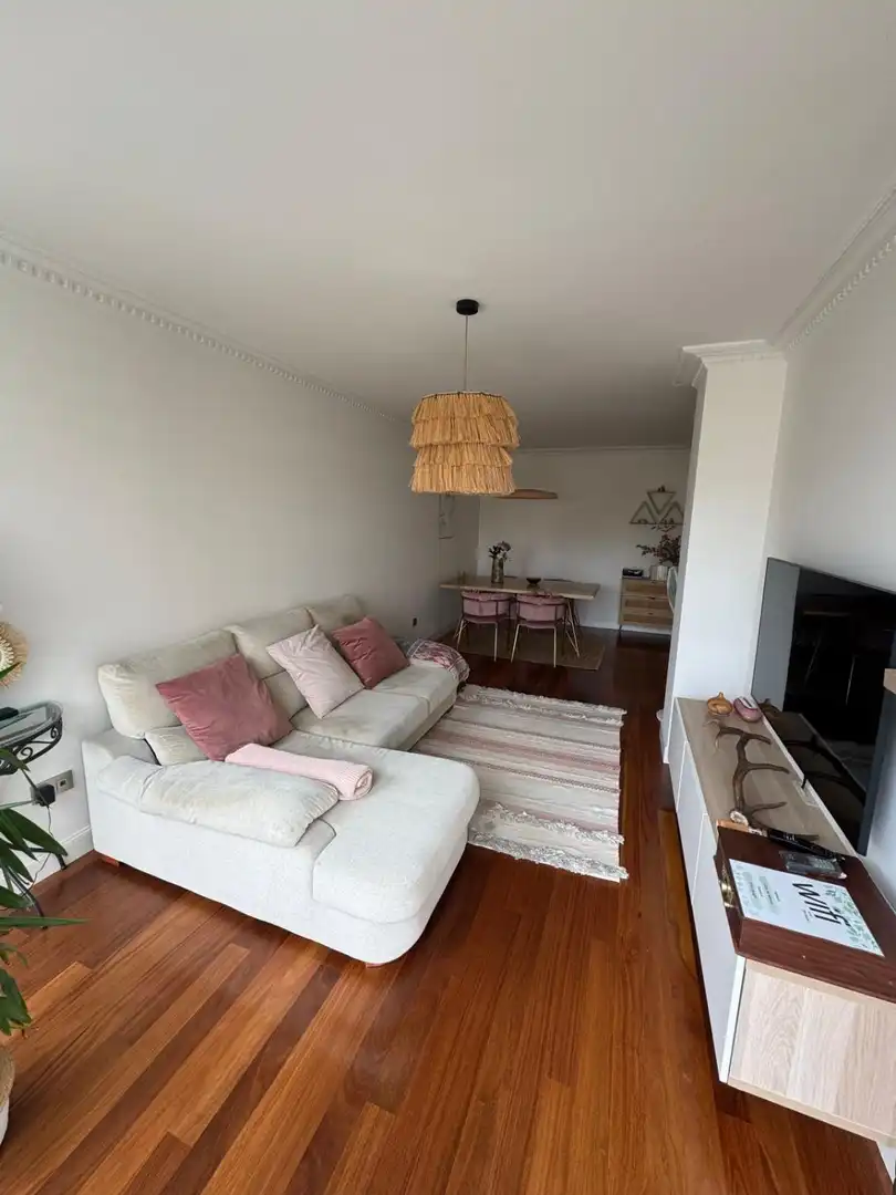 Living room of Flat for rent in Castro-Urdiales