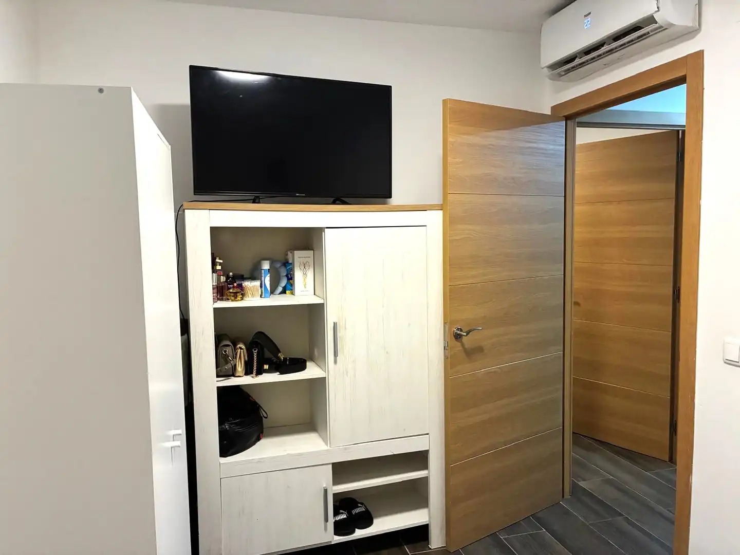 Habitación de Piso en venta en Madrid con Aire acondicionado