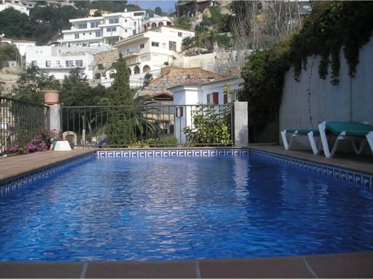 Villa con piscina in vendita a Roca Grossa, imagen 3