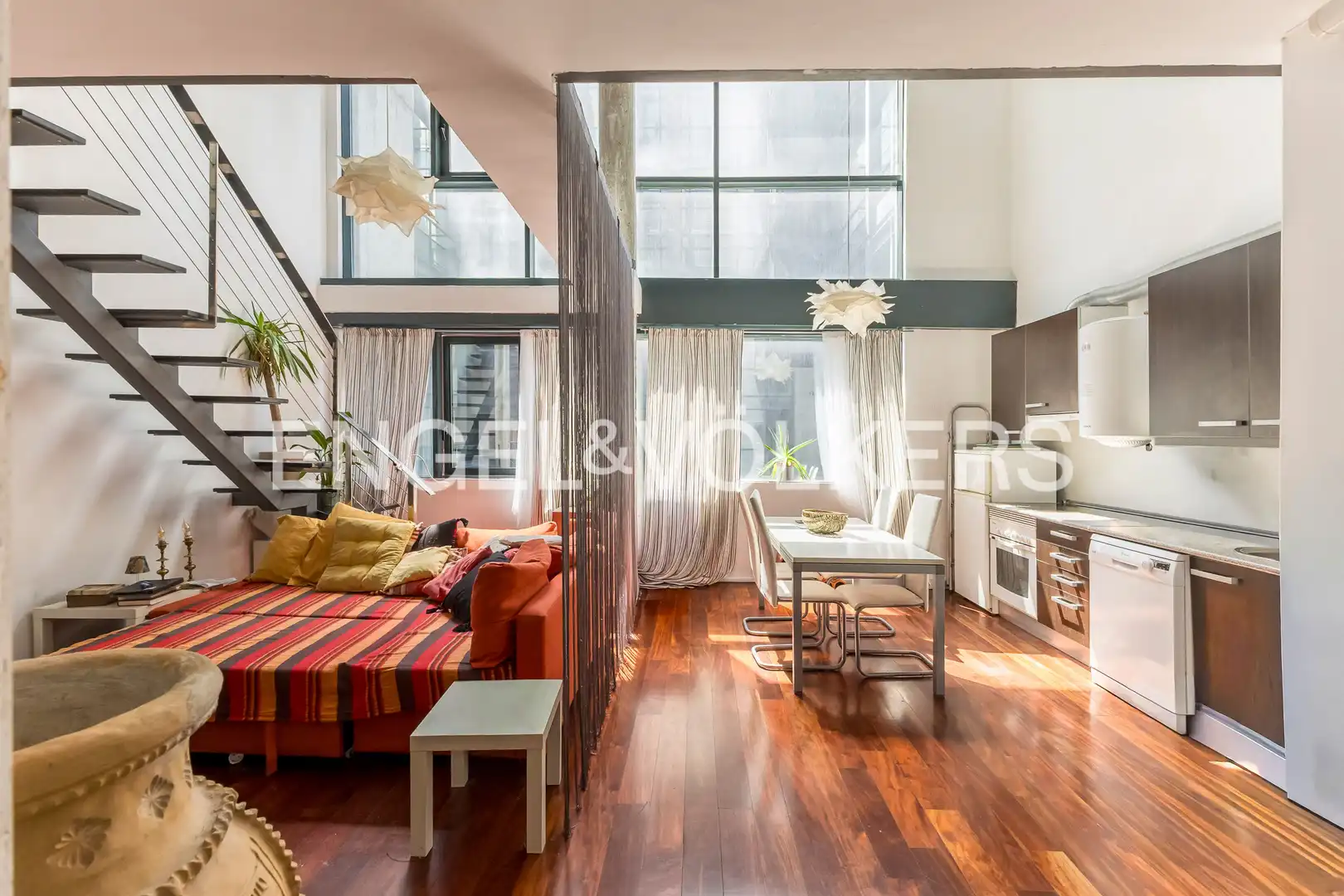 Vista exterior de Loft en venta en  Madrid Capital con Calefacción