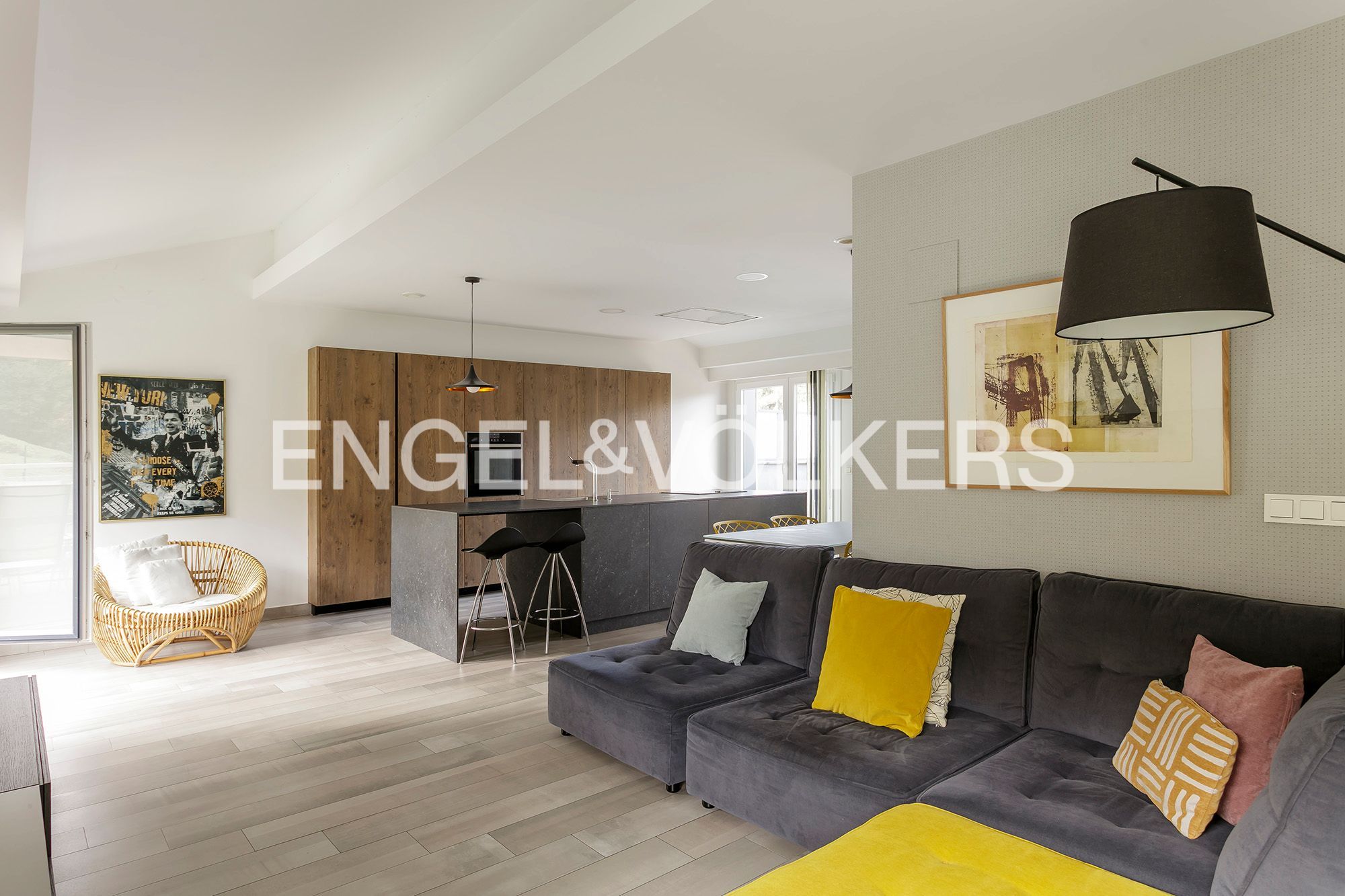 Living room of Duplex for sale in Barakaldo   with Air Conditioner, Heating and Terrace