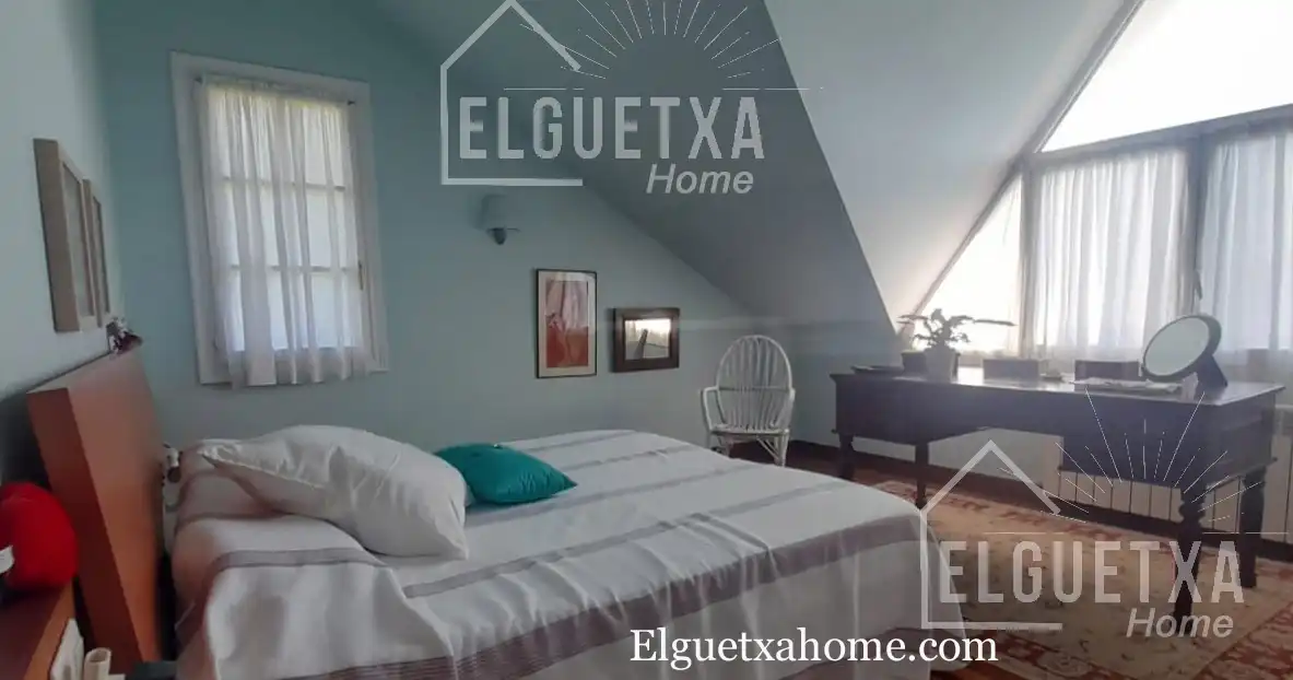 Habitación de Casa adosada en venta en Plentzia con Calefacción, Jardín privado y Terraza