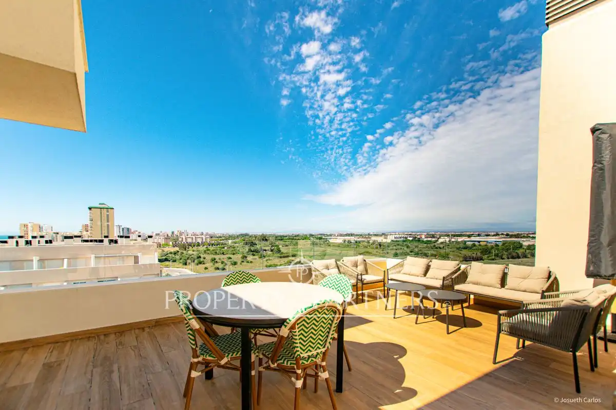 Terraza de Dúplex en venta en El Puig de Santa Maria con Aire acondicionado, Calefacción y Jardín privado