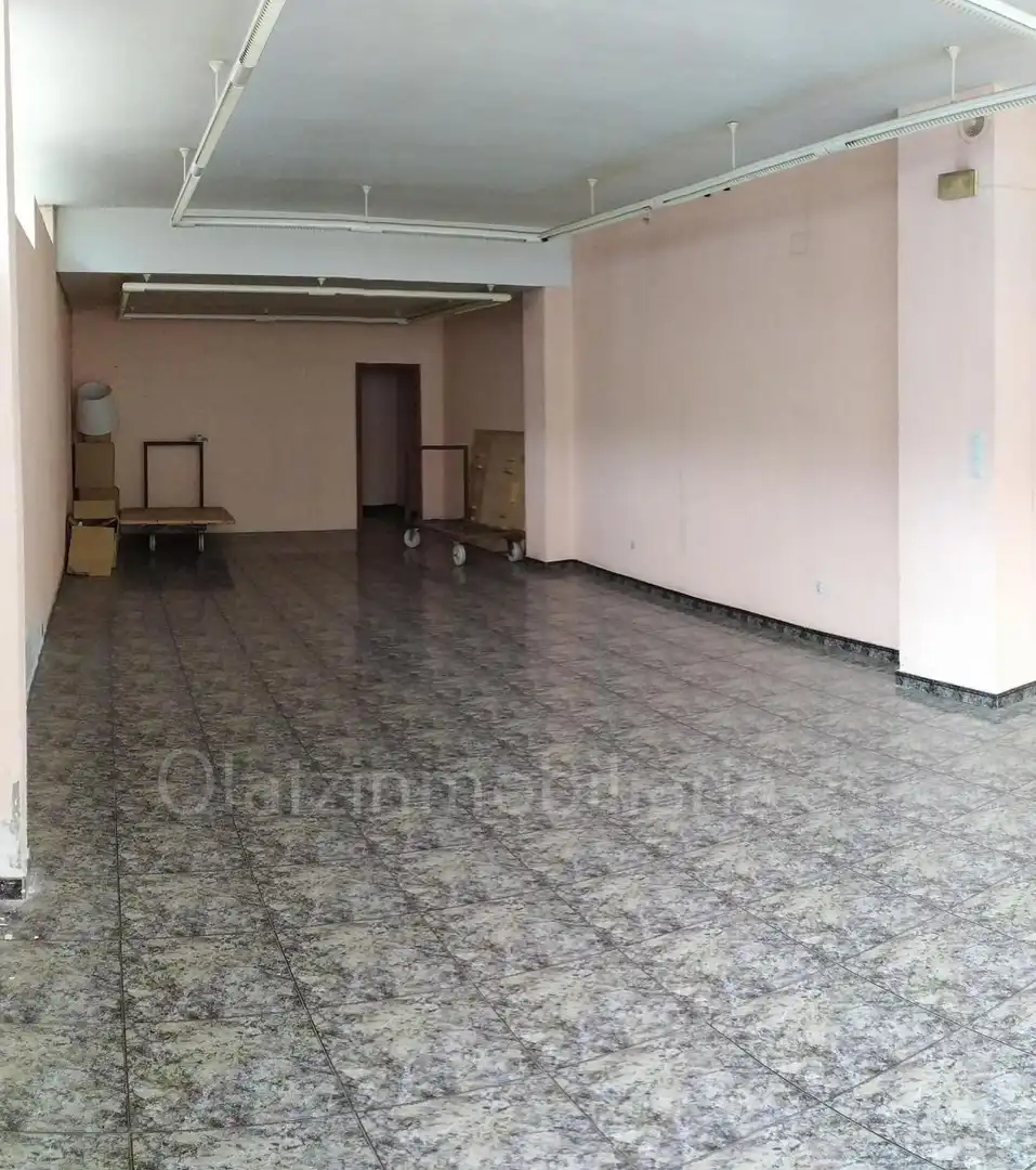 Local comercial en venda a Balmaseda, imagen 3
