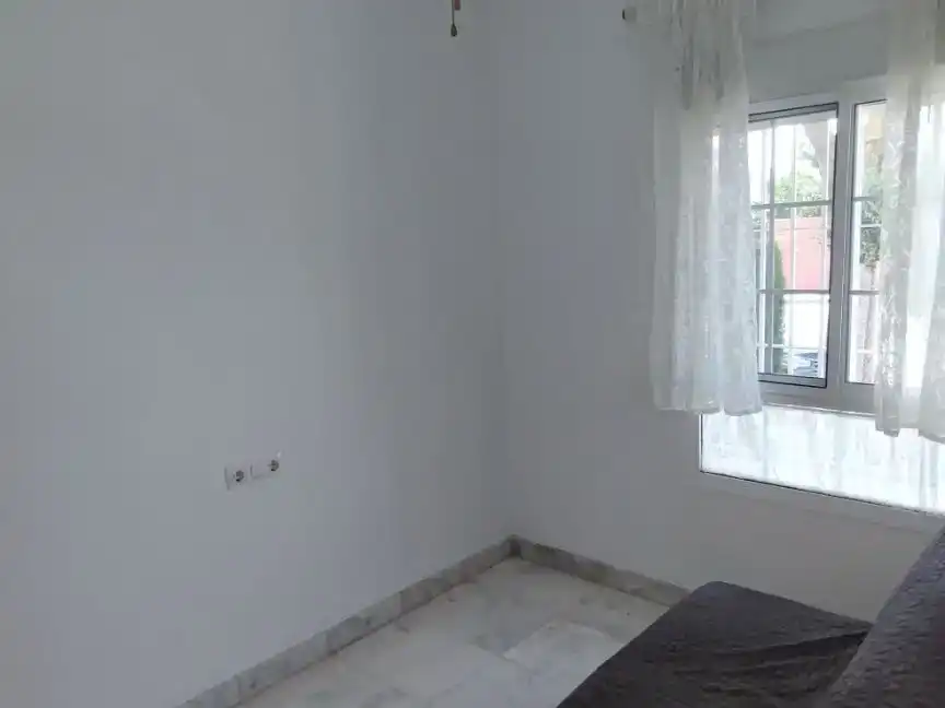 Bedroom of Flat for sale in Almensilla  with Air Conditioner, Private garden and Storage room