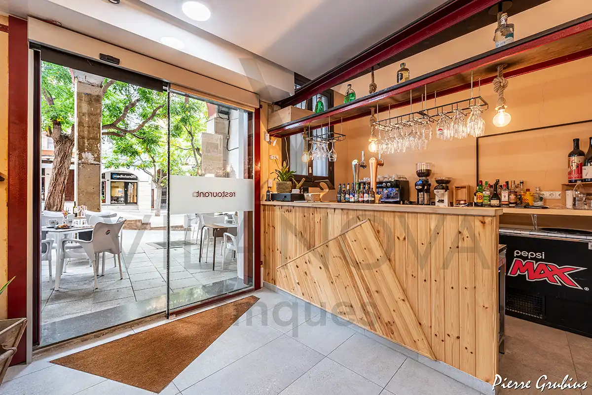 Commercial properties for rent in Falset  with Air Conditioner, Heating and Terrace