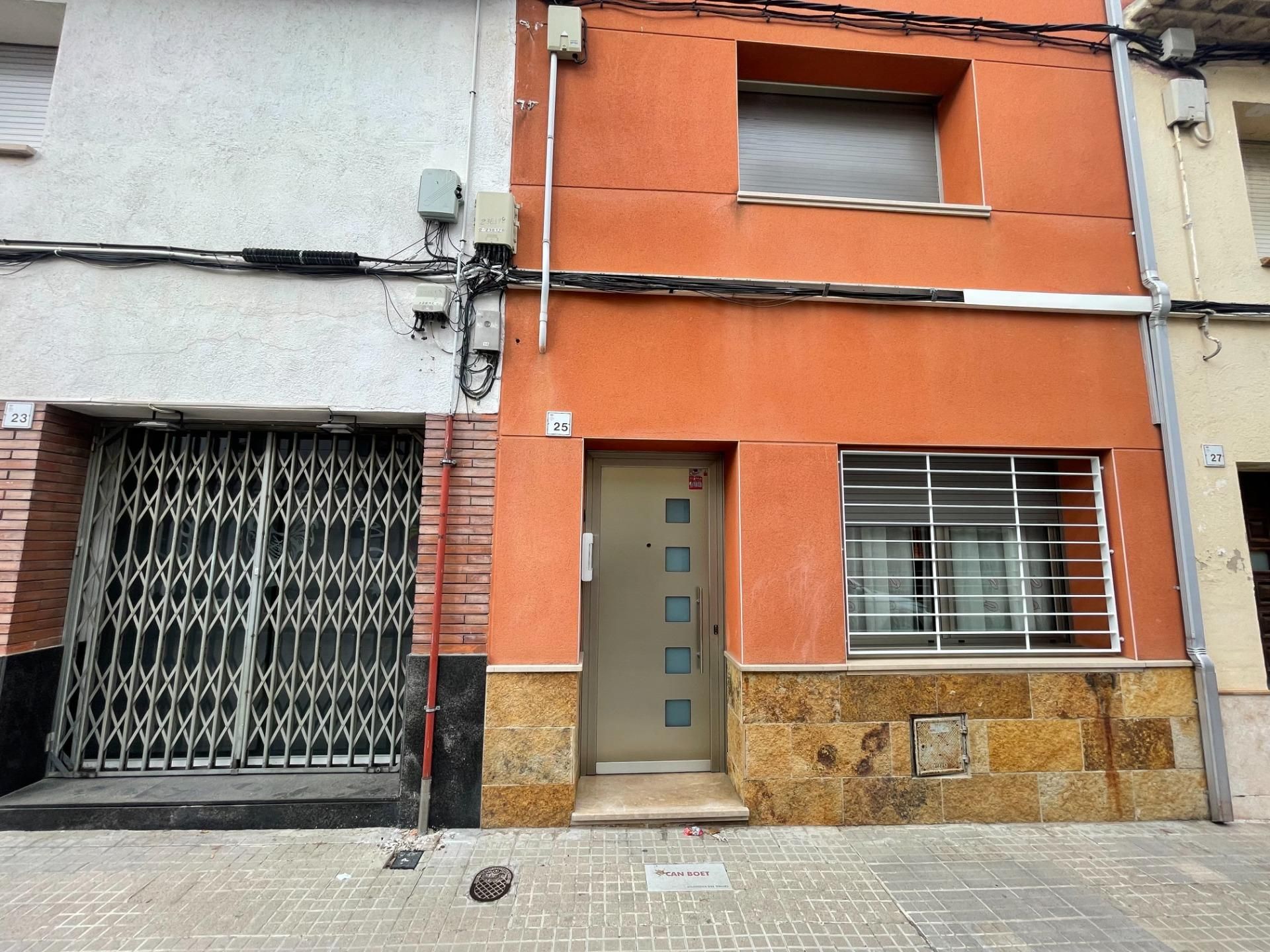 Exterior view of Duplex for sale in Vilanova del Vallès