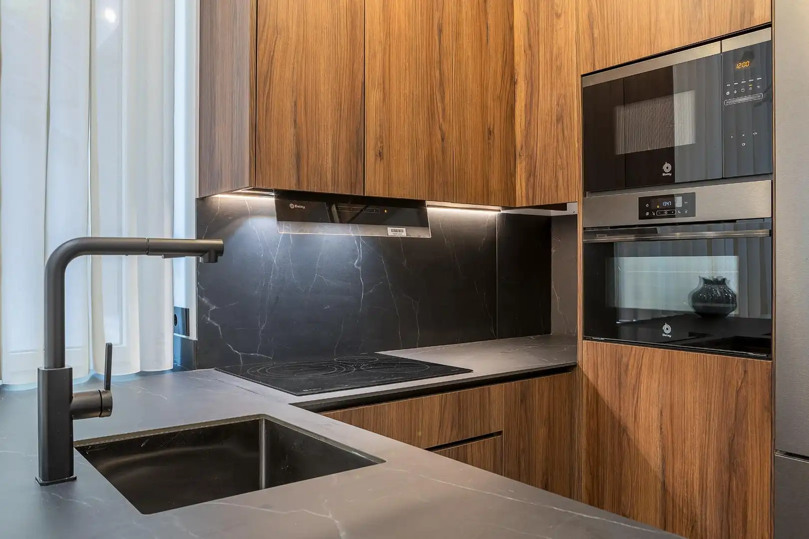 Kitchen of Ground floor for sale in Granada  with Air Conditioner, Private garden and Furnished
