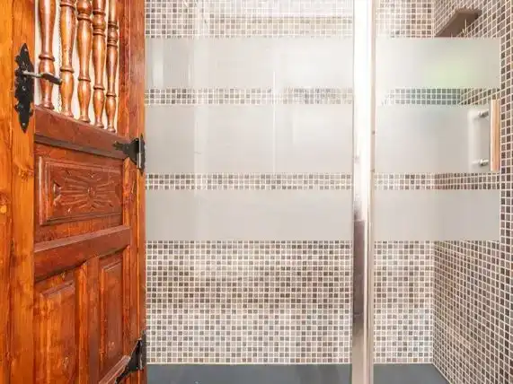 Baño de Piso en venta en Sallent de Gállego con Parquet, Trastero y Piscina