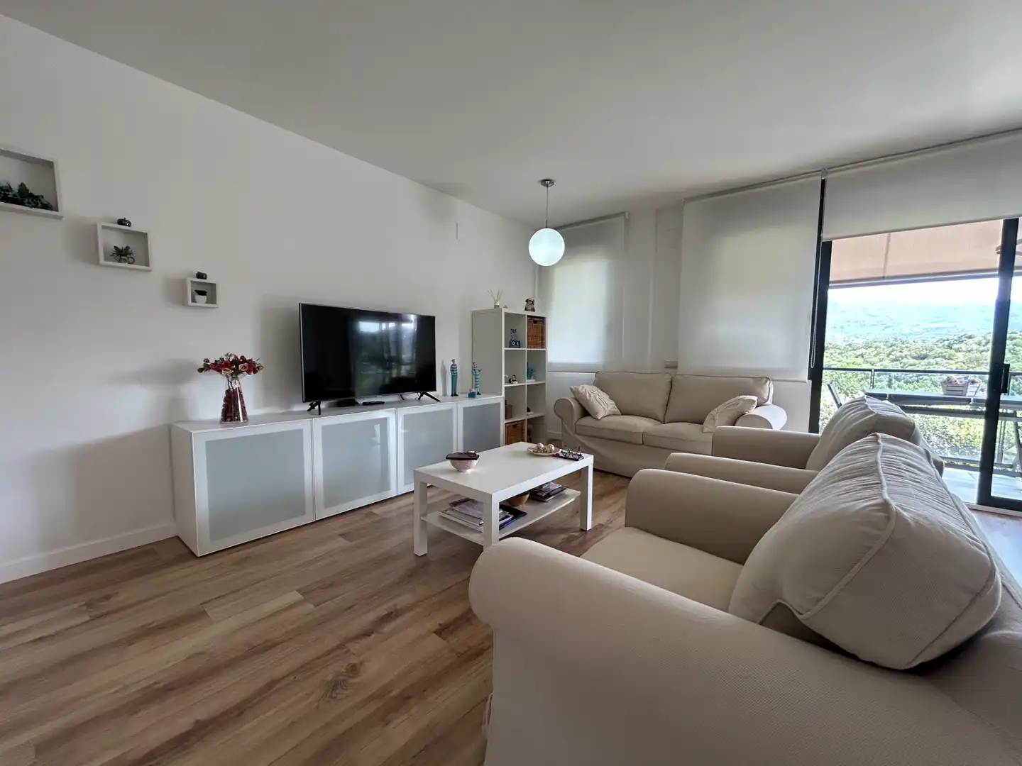Sala de estar de Piso en venta en Llançà con Aire acondicionado, Calefacción y Jardín privado
