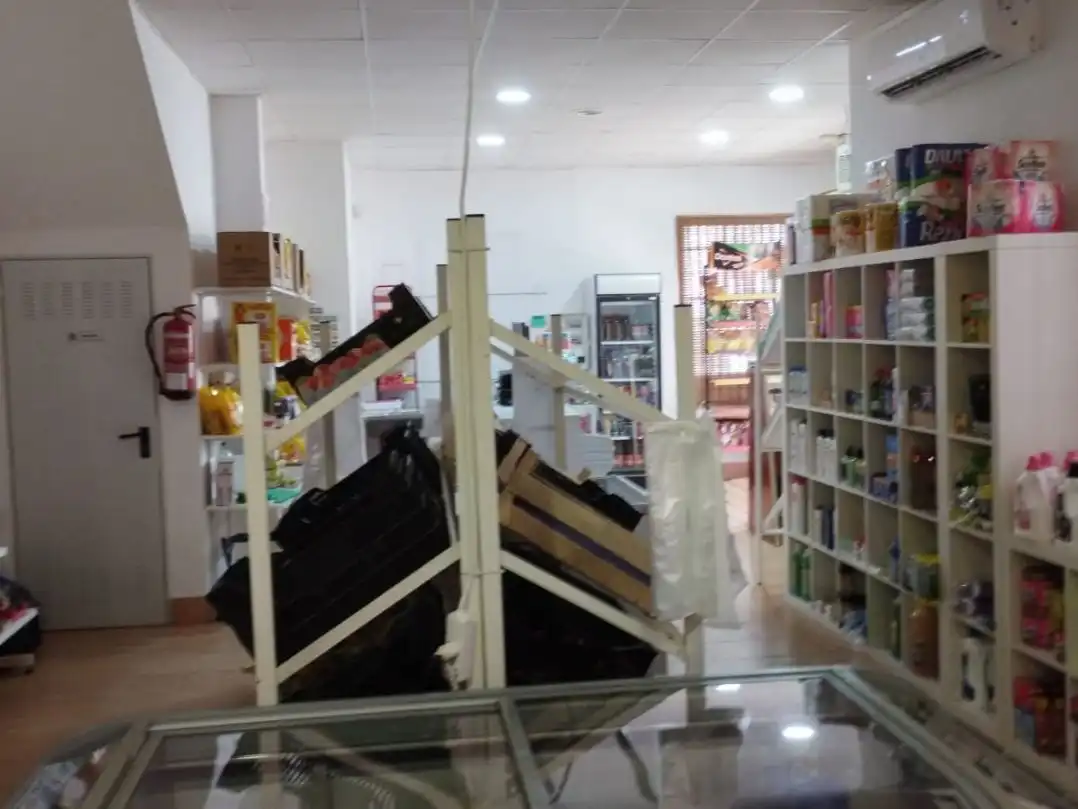 Local de lloguer en Marchena amb Aire condicionat