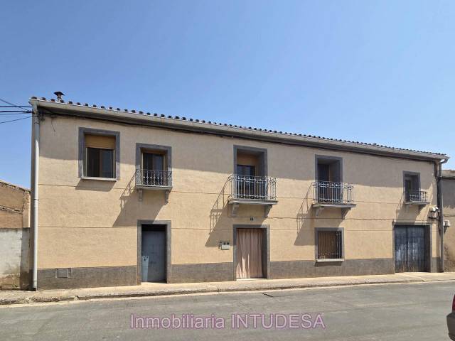 Casa-chalet en Venta en San Antón en Fustiñana