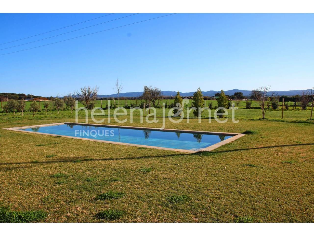 Country house zum verkauf in Cassà de la Selva mit Heizung, Privatgarten und Terrasse