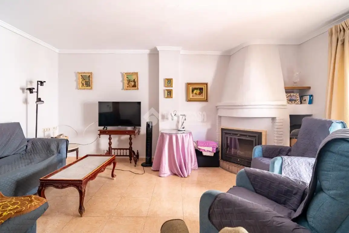 Wohnzimmer von Einfamilien-Reihenhaus zum Verkauf in Lanjarón mit Klimaanlage, Heizung und Terrasse
