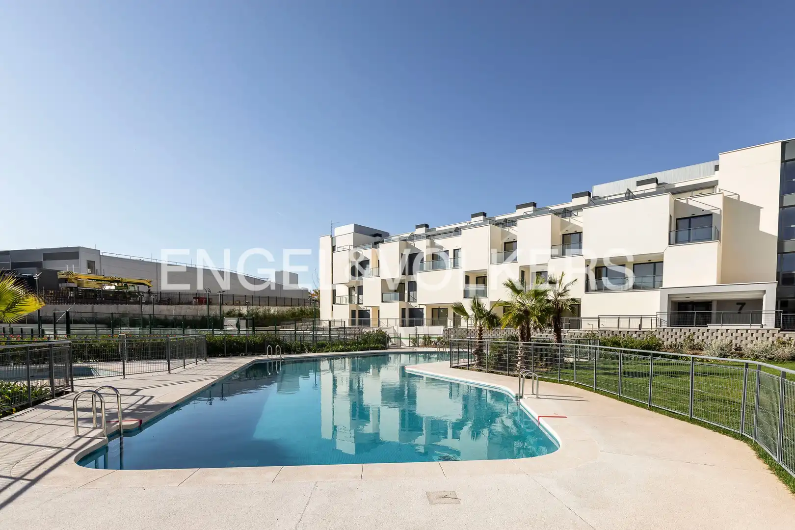 Swimming pool of Flat for rent in San Sebastián de los Reyes  with Air Conditioner, Heating and Terrace