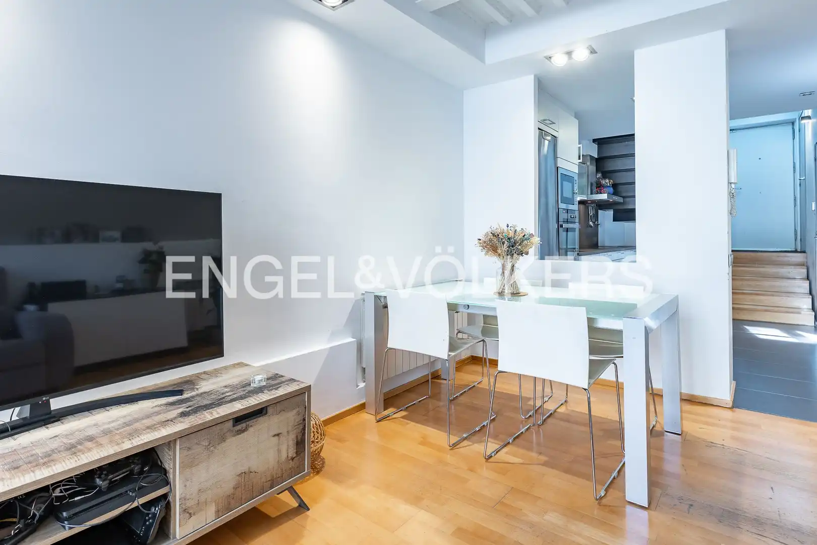 Sala de estar de Casa adosada en venta en Barcelona con Aire acondicionado, Calefacción y Parquet