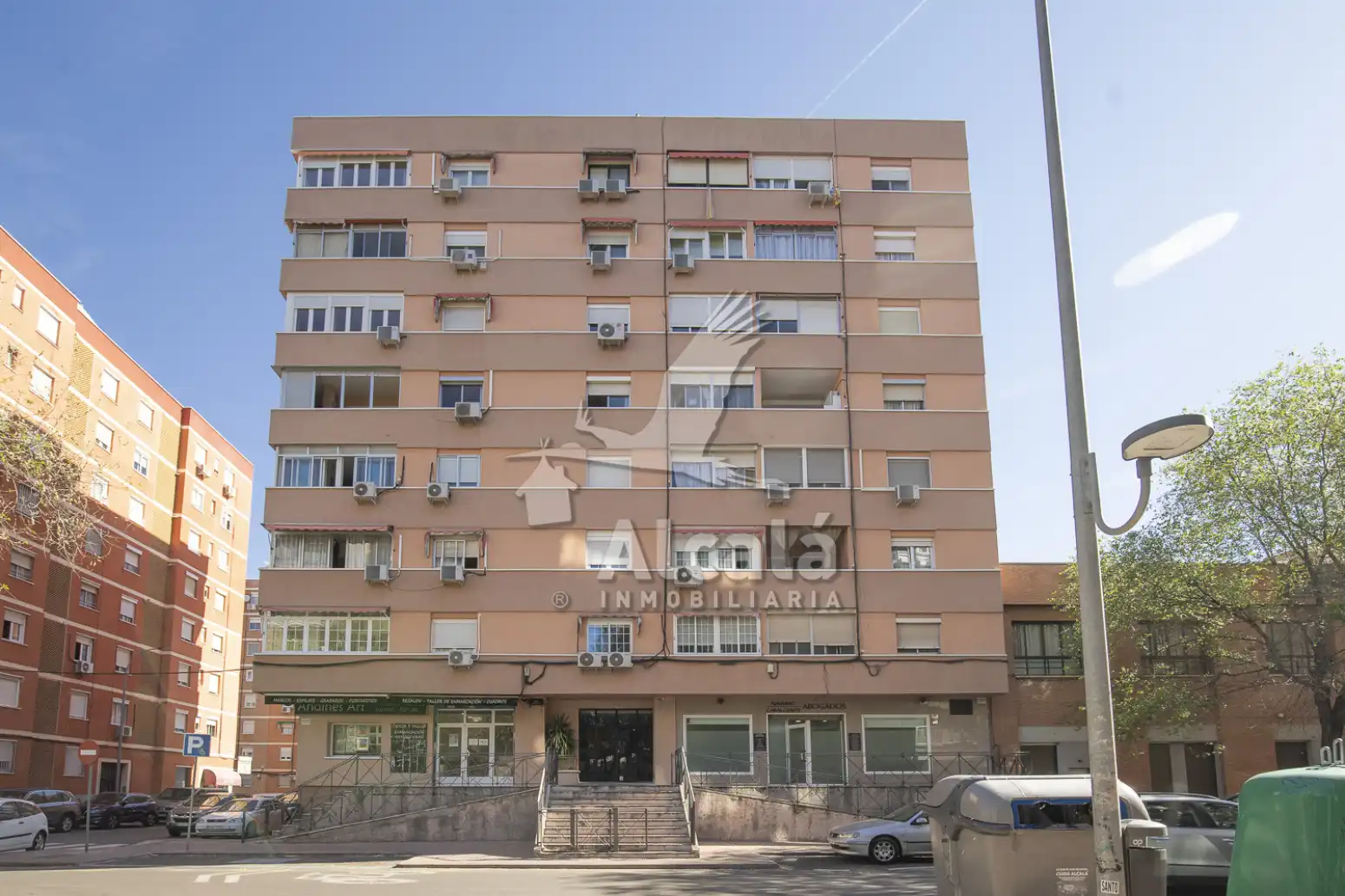 Vista exterior de Piso en venta en Alcalá de Henares con Aire acondicionado, Calefacción y Parquet
