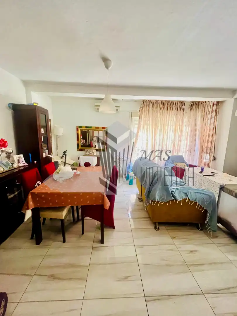 Wohnzimmer von Wohnung zum Verkauf in Algeciras