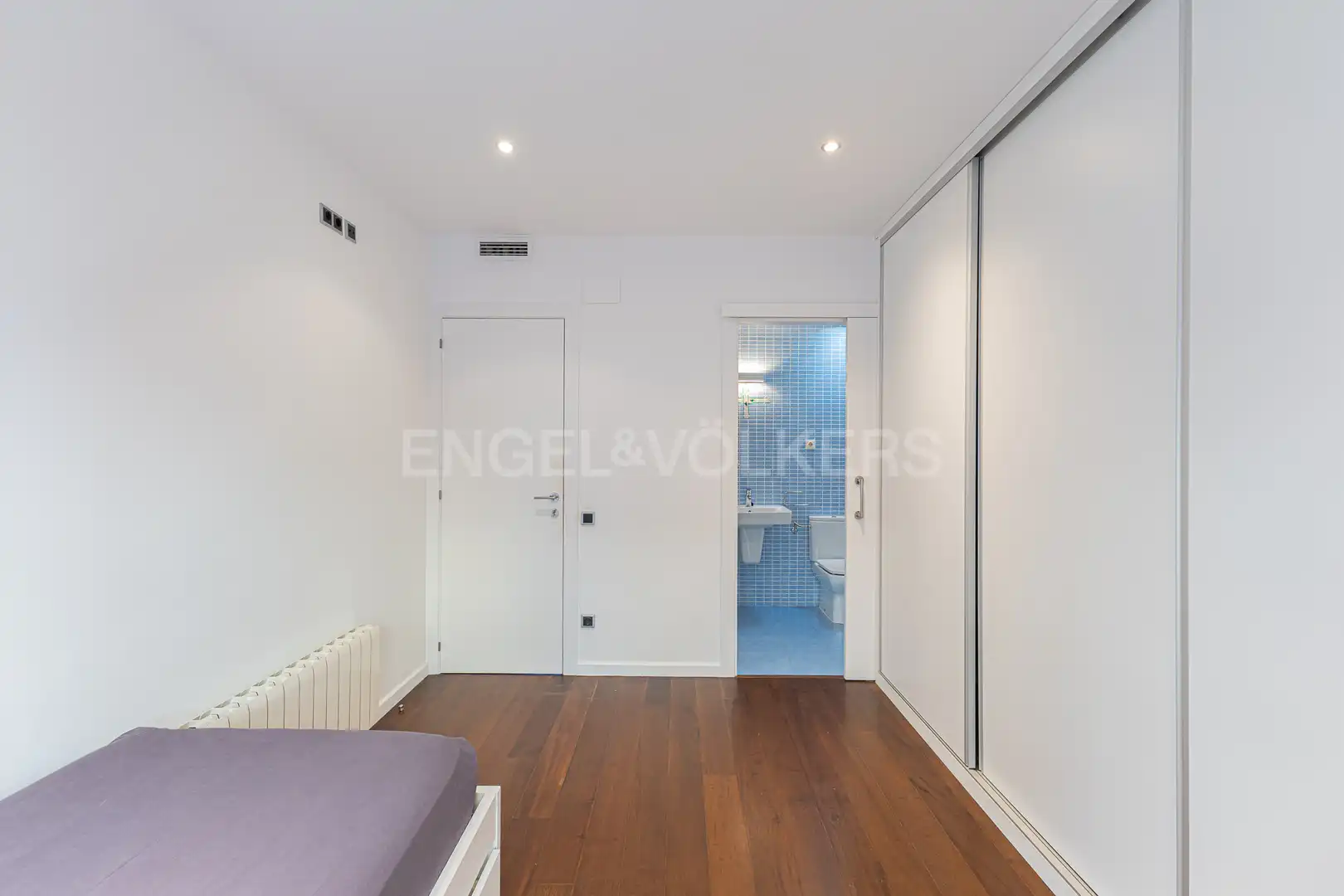 Bedroom of Houses for rent in Barcelona  with Air Conditioner, Heating and Private garden