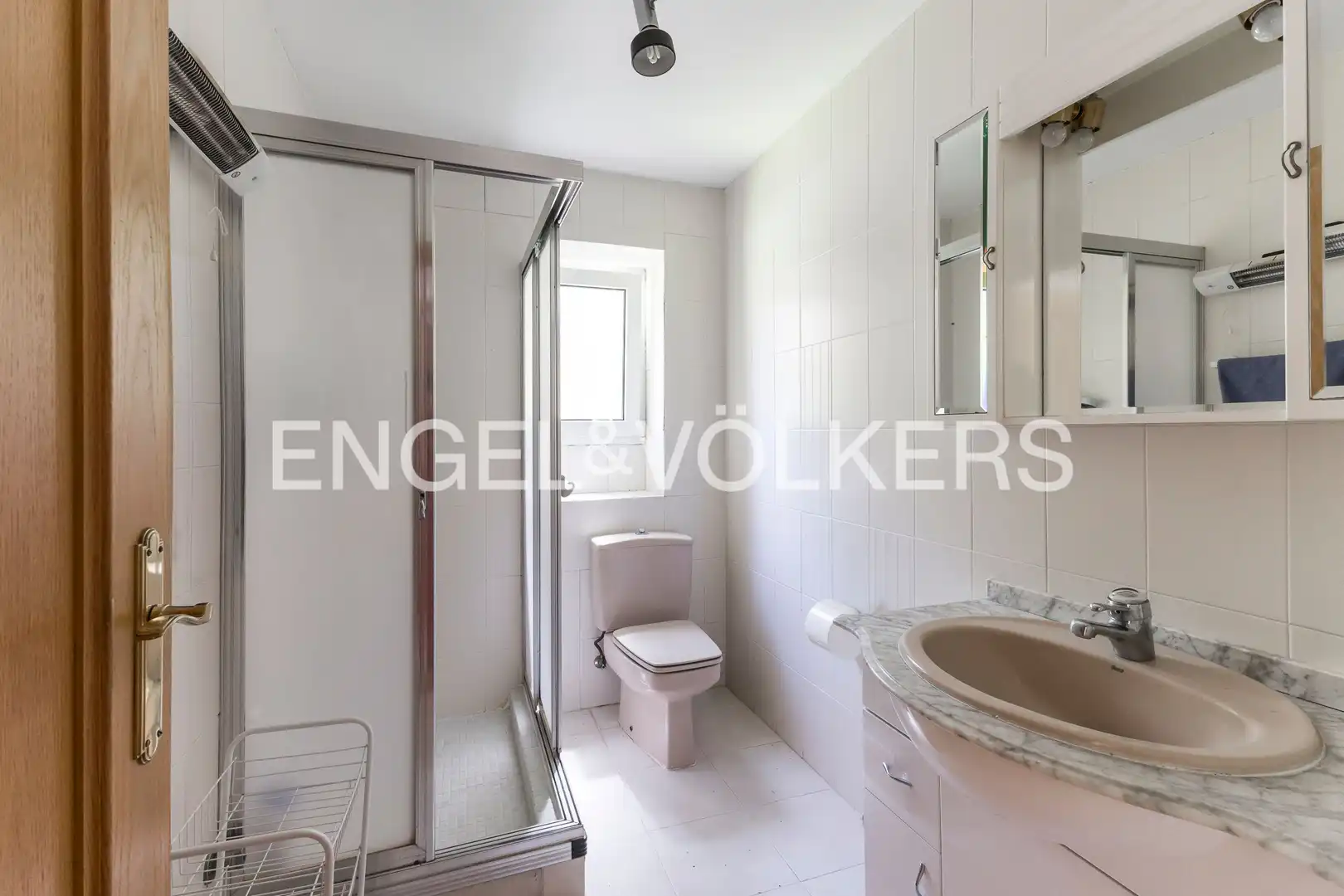 Baño de Casa o chalet en venta en San Agustín del Guadalix con Aire acondicionado, Calefacción y Jardín privado