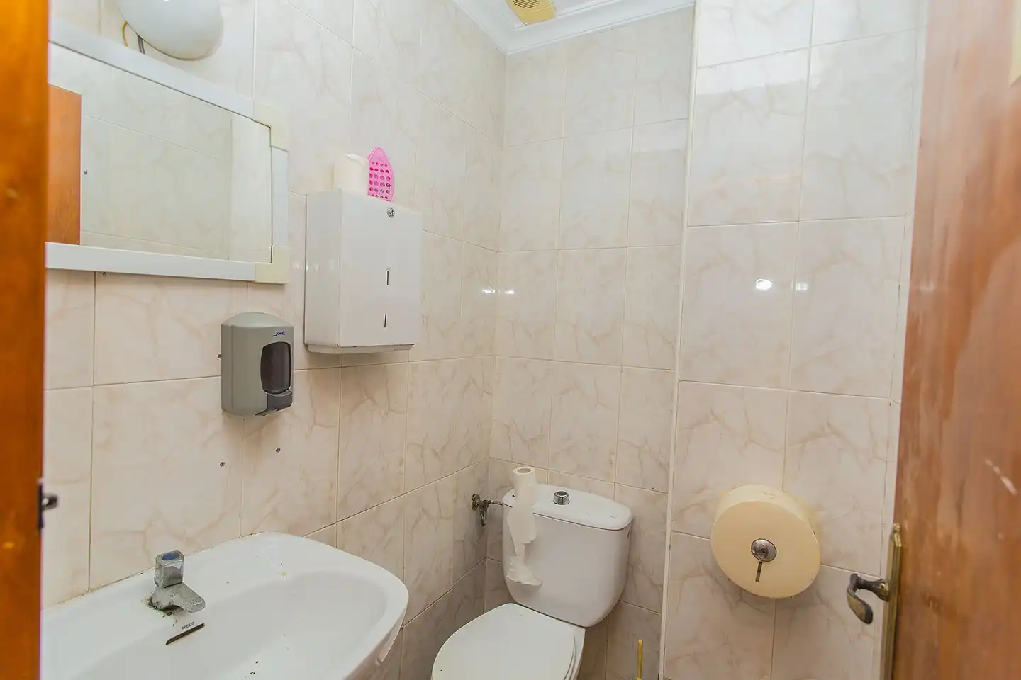 Baño de Local en venta en Torrevieja con Aire acondicionado