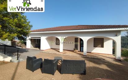 Vista exterior de Casa o xalet en venda en Sant Andreu de la Barca amb Calefacció, Jardí privat i Terrassa